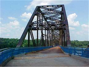 Chain of Rocks Bridge