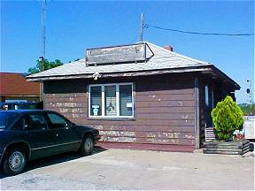 Original Log Cabin in Pontiac