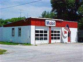 1950s Era Gas Station in Odell