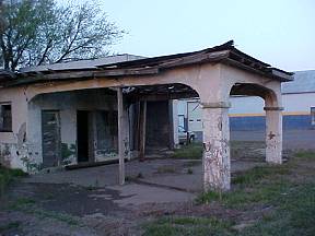 Old Groom Gas Station