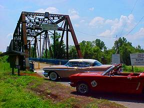 Chain of Rocks Bridge