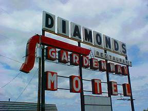 Diamonds Restaurant Sign