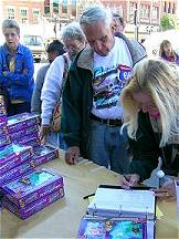 Petition Signing in Springfield