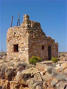 Apache Caves at Two Guns