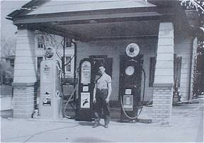 Dwight's Ambers Station in the 1930s