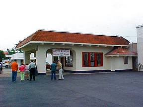 The Old D-X Gas Station in Afton